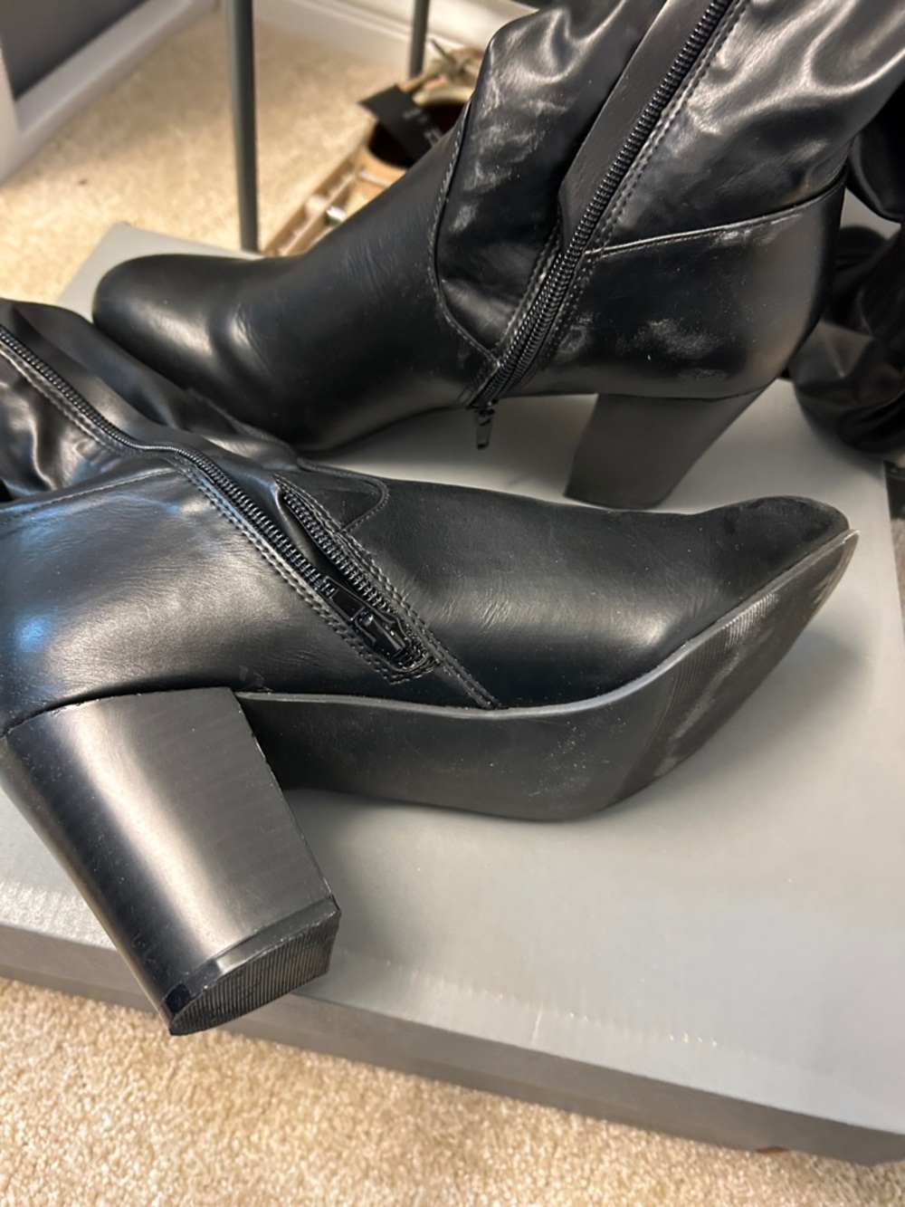 Kenneth Cole - Picture 5 of 5